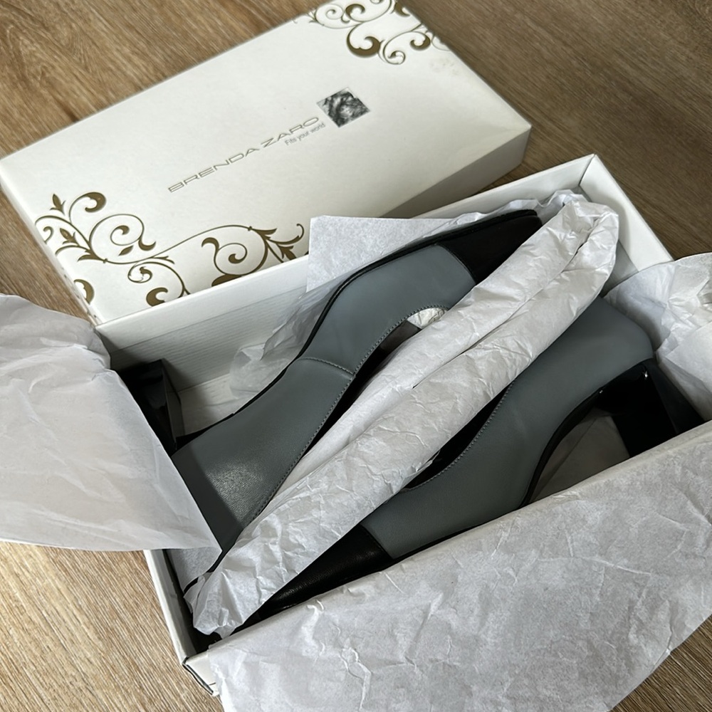 Women's Black and Gray Block Heel Shoes Size 8.5 - Picture 5 of 5